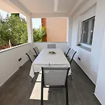 דירה M זאדאר